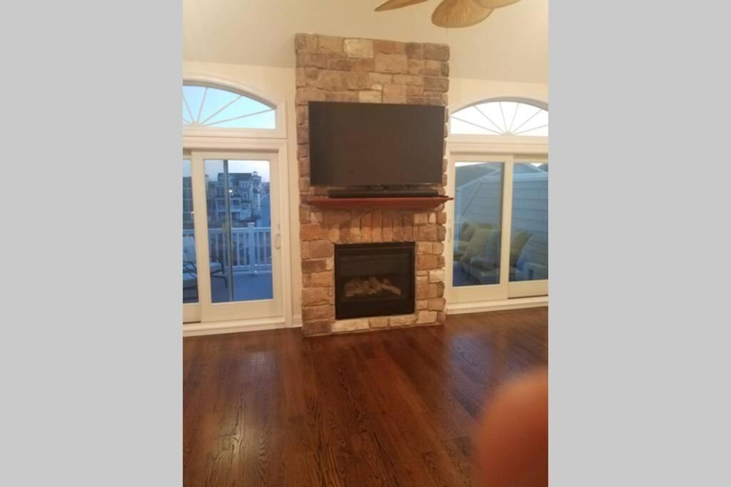 Ocean And Beach Views From Five Decks In Ortley Beach Seaside Heights Exterior foto